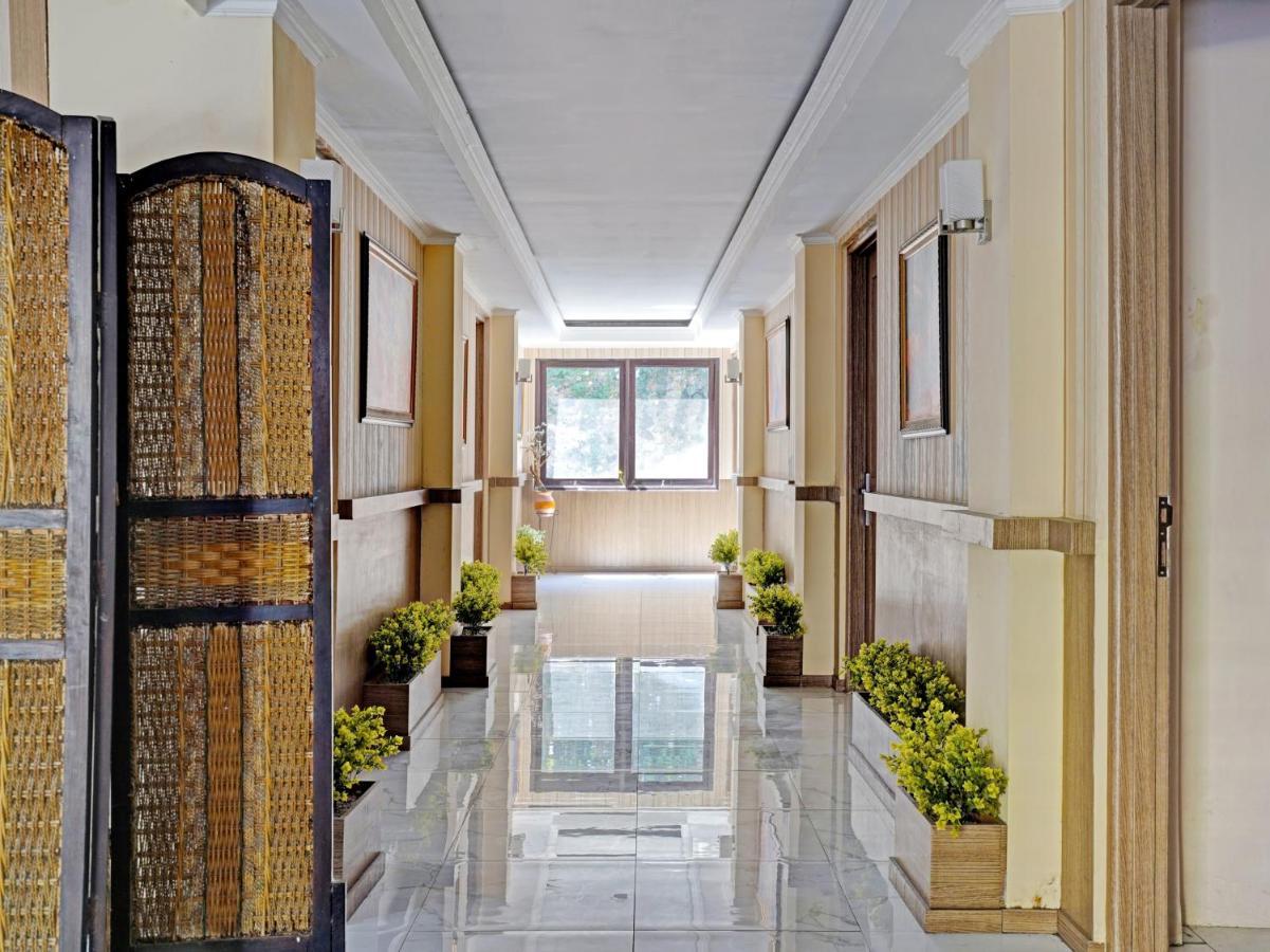 Oyo 3953 Hotel Catellya II Cipaku Bandung Exteriér fotografie
