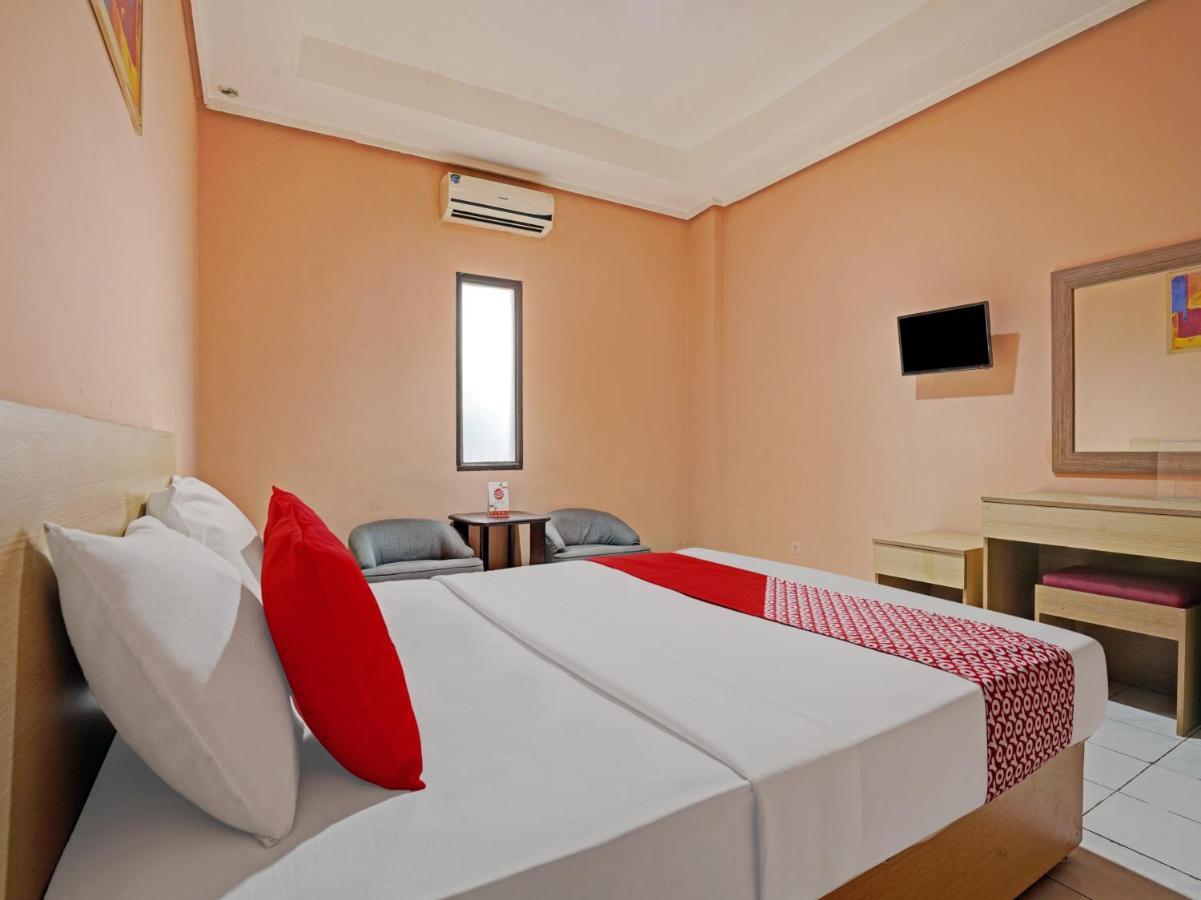 Oyo 3953 Hotel Catellya II Cipaku Bandung Exteriér fotografie