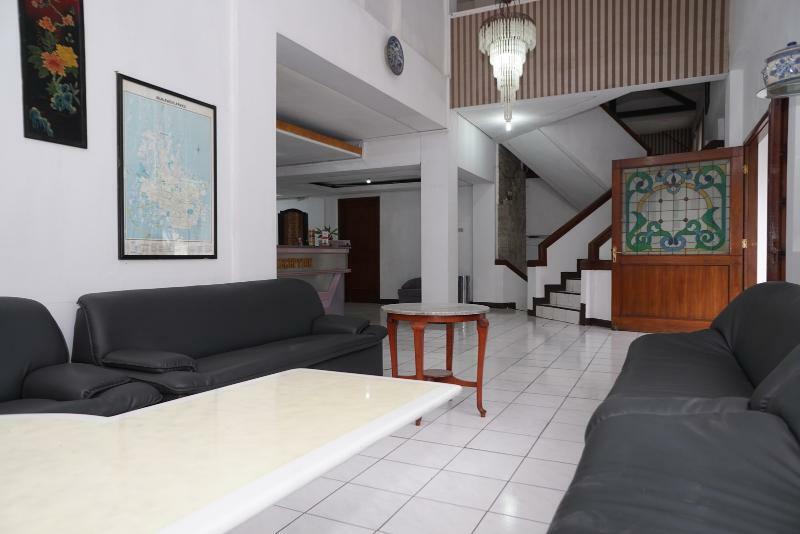 Oyo 3953 Hotel Catellya II Cipaku Bandung Exteriér fotografie